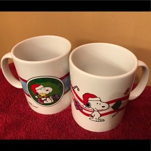 Lot of 2 Snoopy/Peanuts Gang Christmas Coffee Mugs